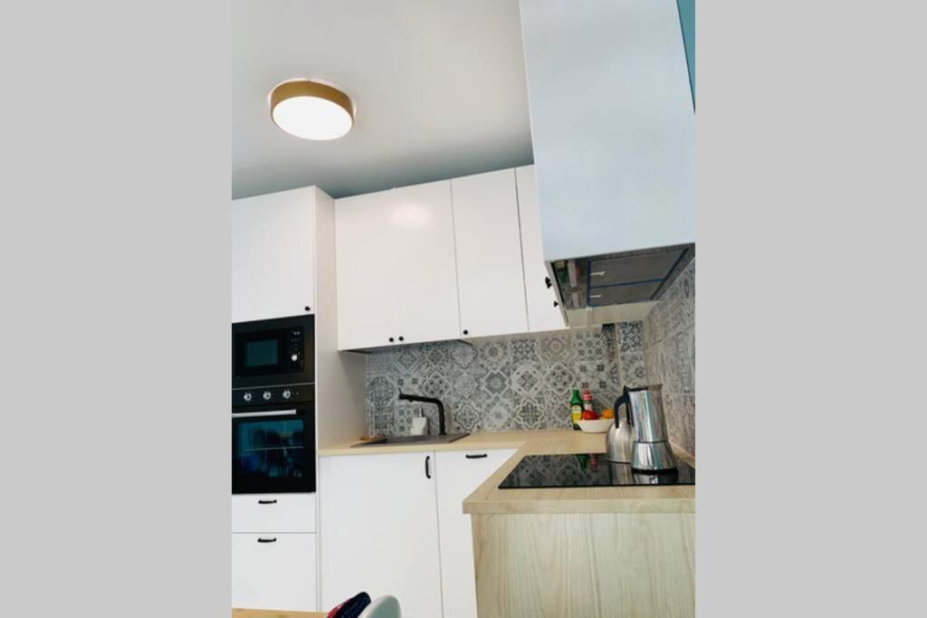 Uroczy Apartament Z Basenem I Kortem Tenisowym Pobierowo Exteriör bild