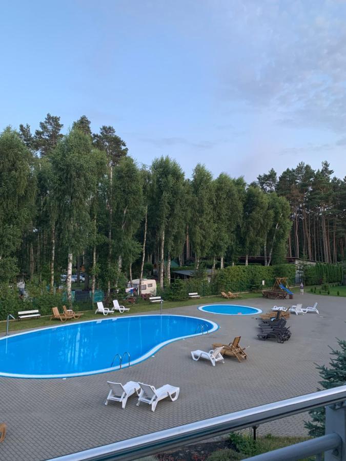 Uroczy Apartament Z Basenem I Kortem Tenisowym Pobierowo Exteriör bild